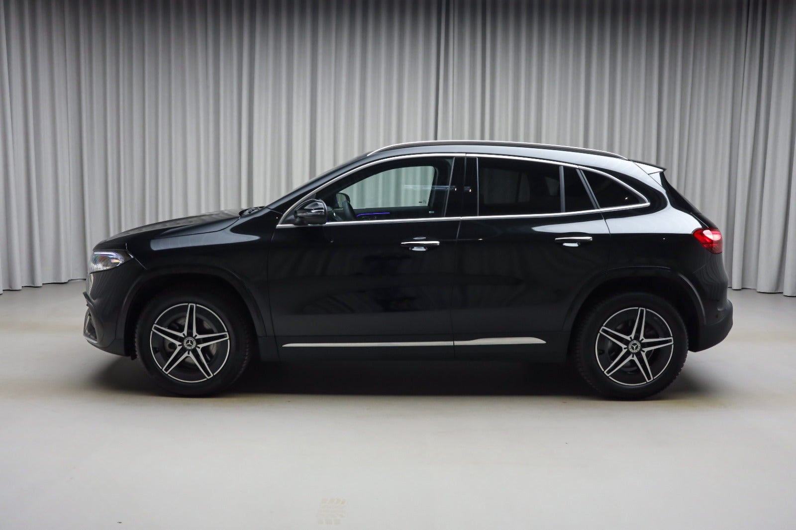 Mercedes-Benz EQA 250+ (6/8)