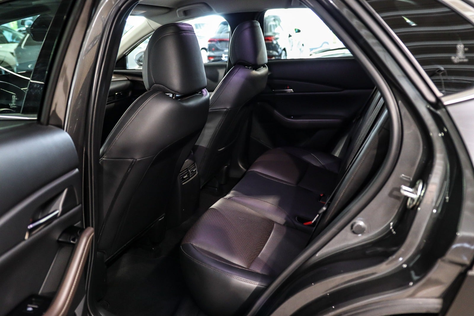 Billede af Mazda CX-30 2,0 SkyActiv-X 180 Cosmo