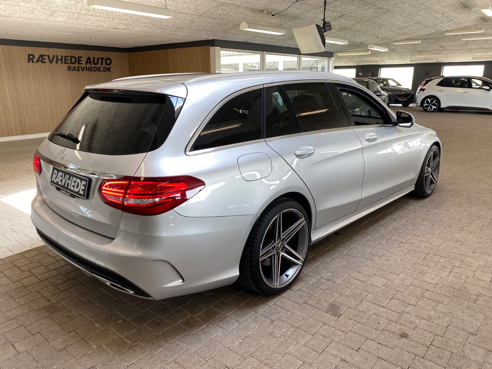 Mercedes C220 d AMG Line stc. aut. – 4