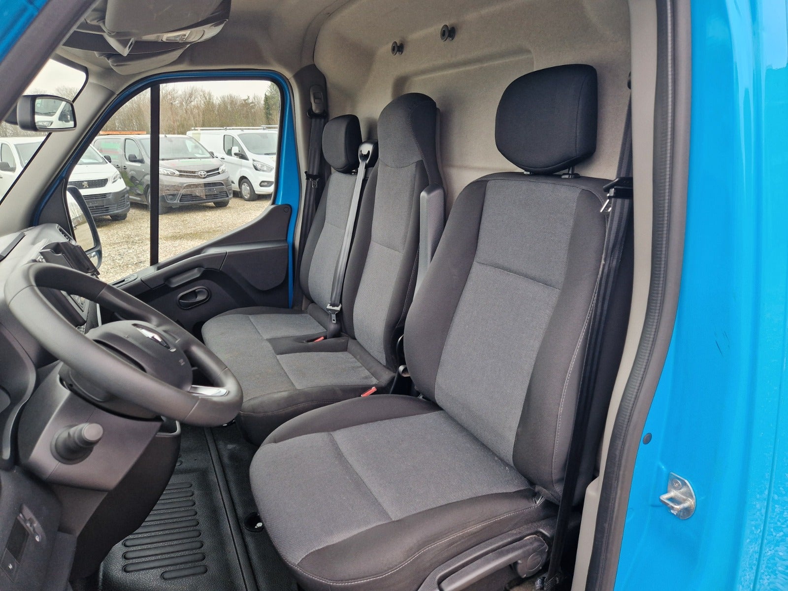 Billede af Renault Master IV T35 2,3 dCi 180 L3H3 Kassevogn aut.