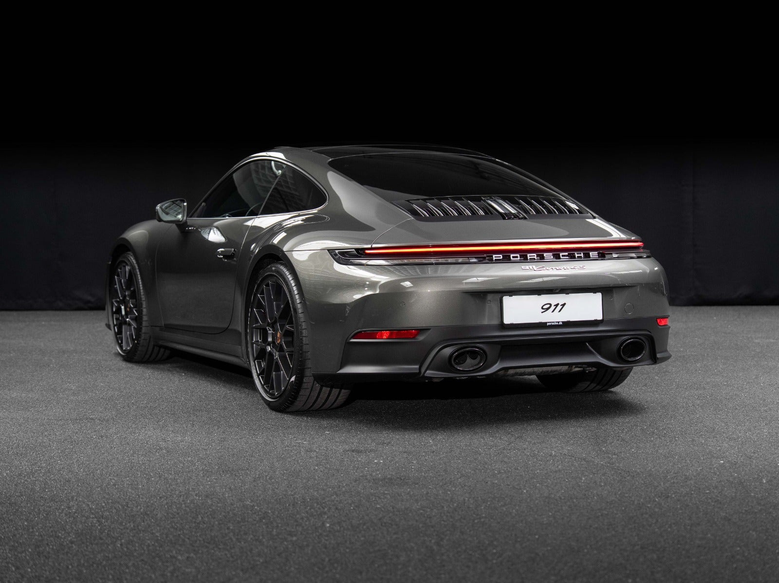 Gallery image 4 of 19