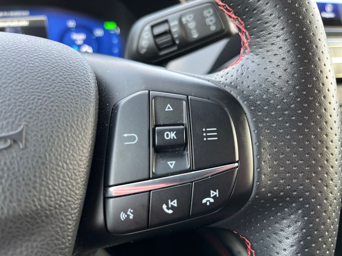 Ford Kuga PHEV ST-Line X CVT billede 18