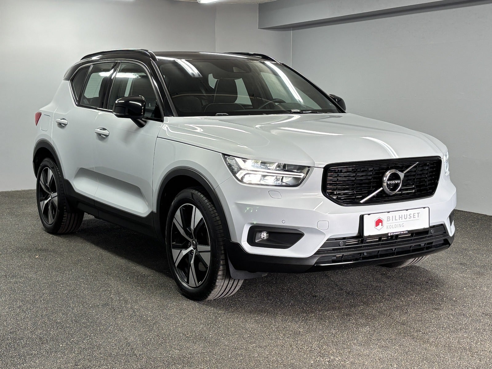 Billede af Volvo XC40 1,5 T5 ReCharge R-Design aut.