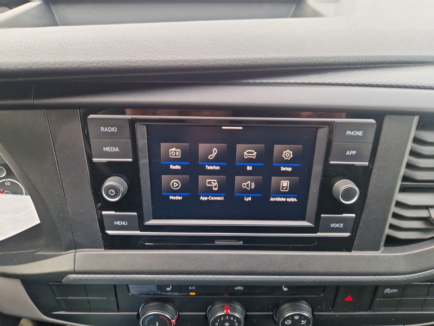 Billede af VW Transporter 2,0 TDi 150 Kassevogn DSG lang