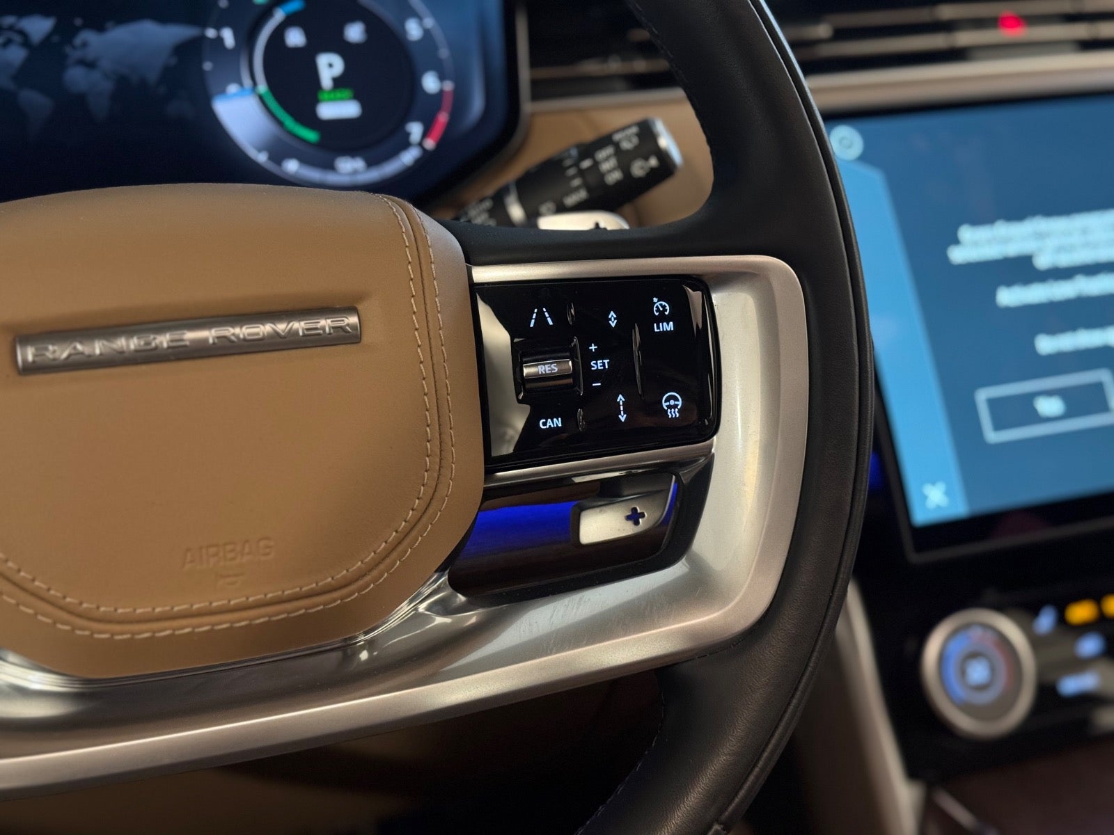 Land Rover – Range Rover