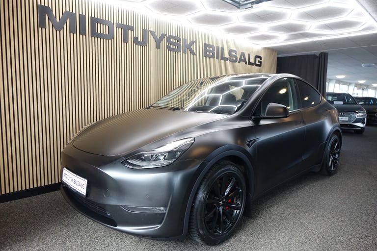 Tesla Model Y Performance AWD