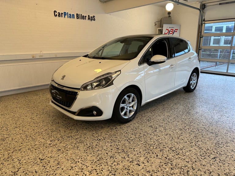 Peugeot 208 BlueHDi 100 Allure Sky