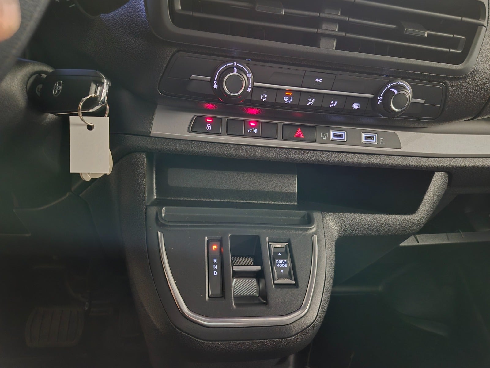 Toyota ProAce Medium Comfort Master – 5