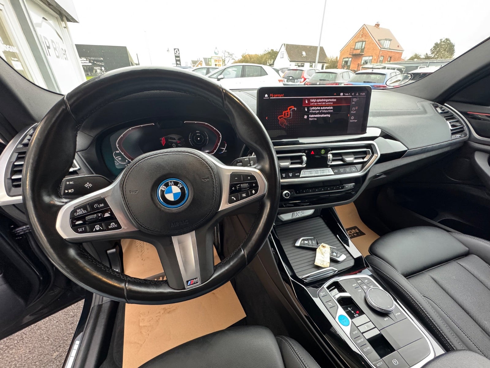 Billede af BMW iX3  Charged M-Sport