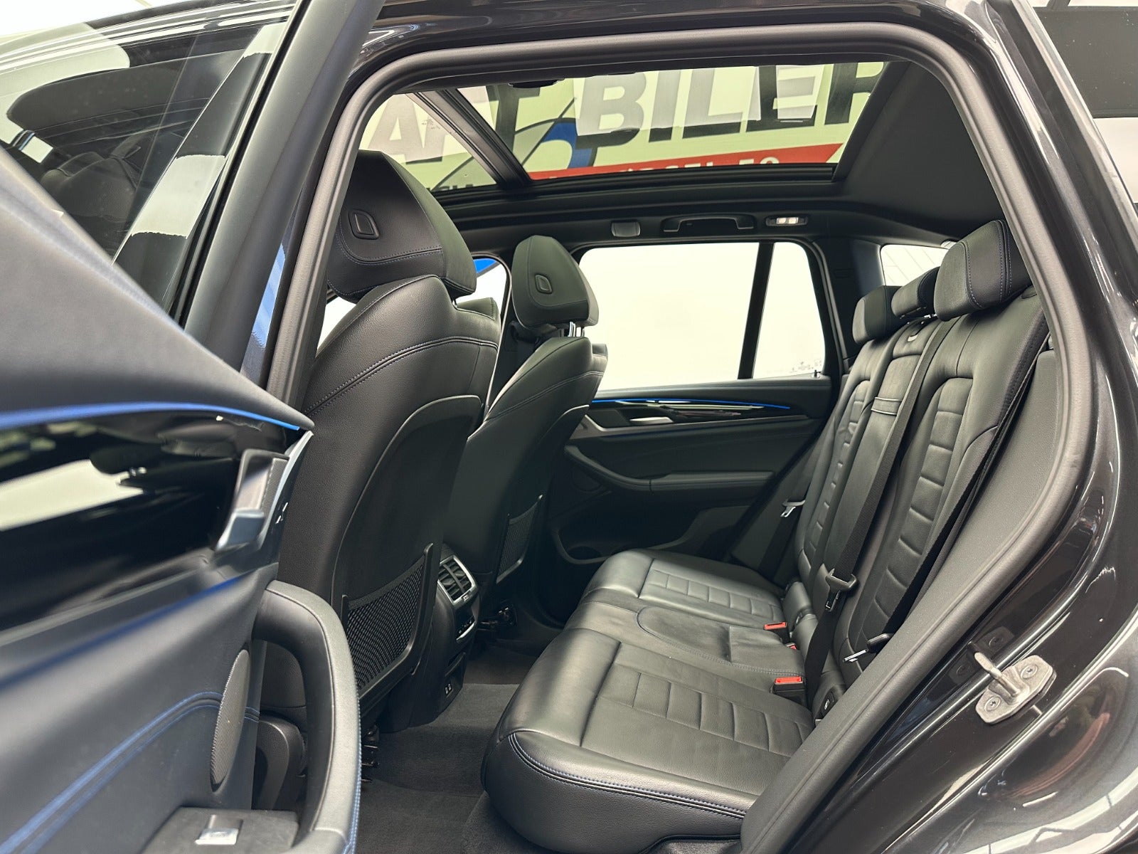 Billede af BMW iX3  Charged M-Sport