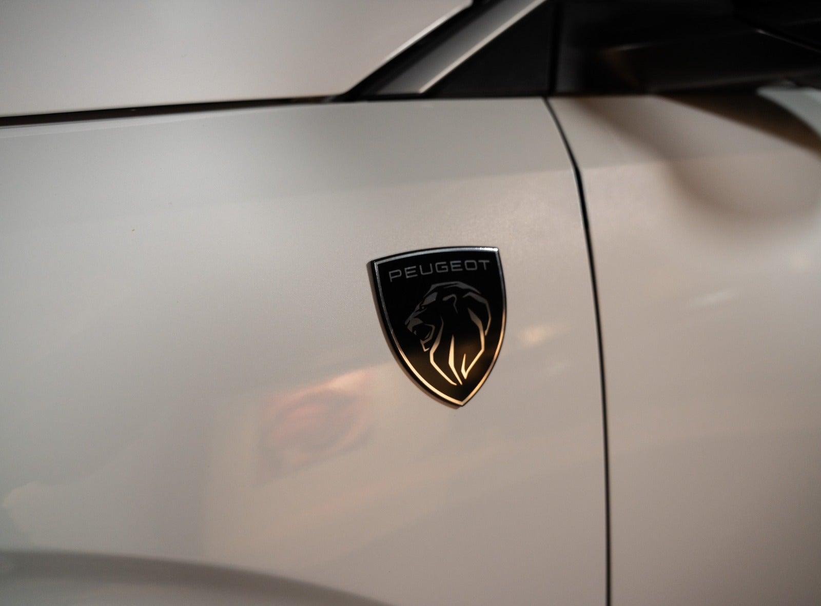 Billede af Peugeot e-3008 77 GT Pack