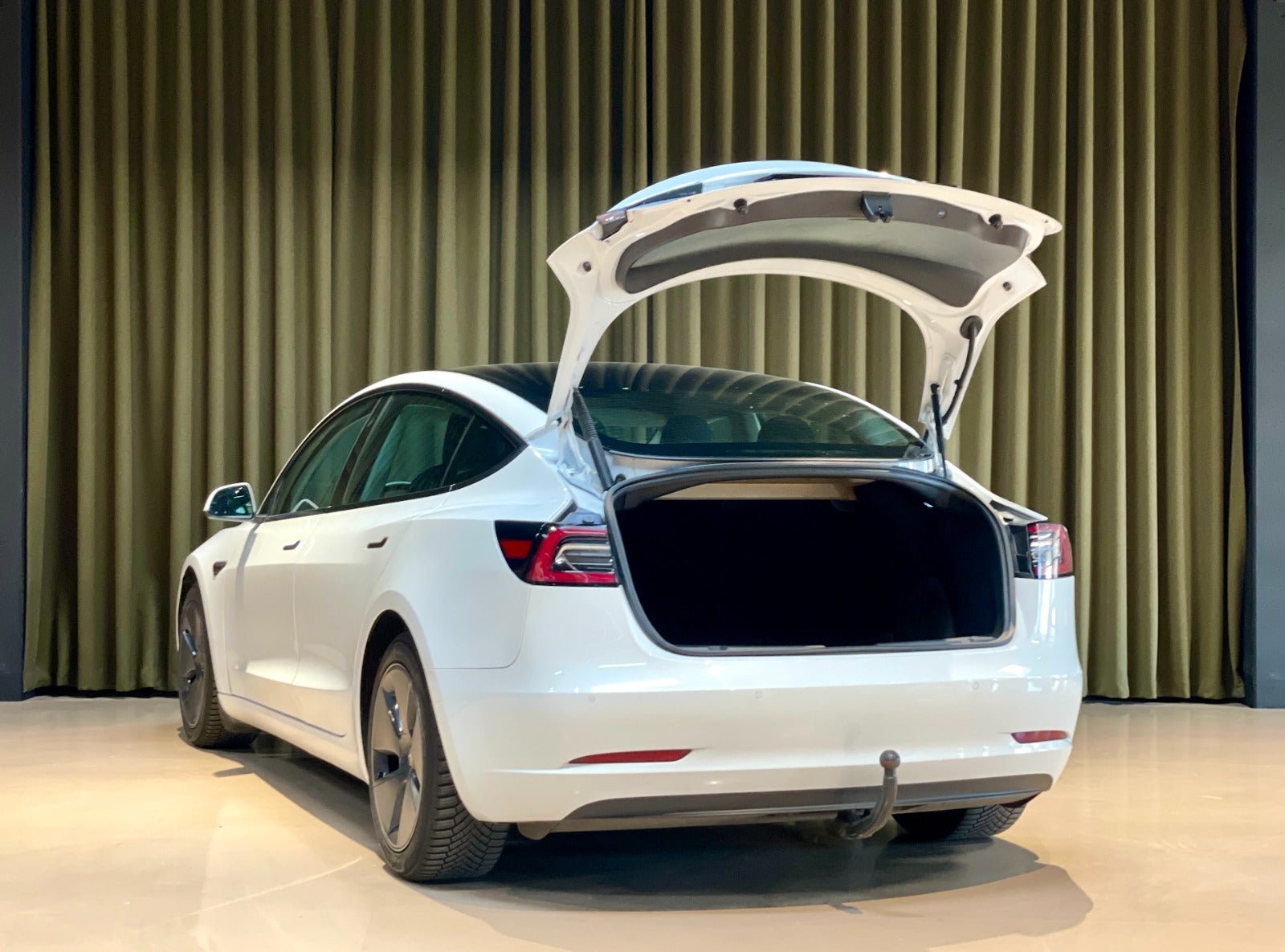 Billede af Tesla Model 3  Standard Range+ RWD