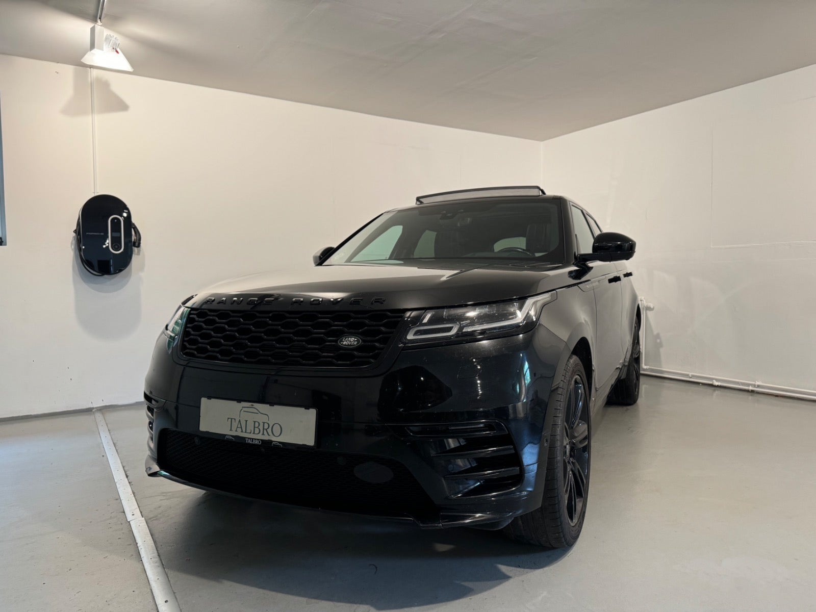 Land Rover – Range Rover Velar