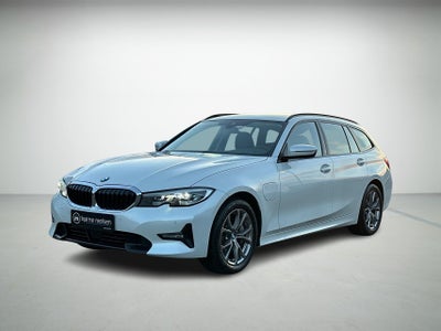 BMW 330e Touring Sport Line aut.