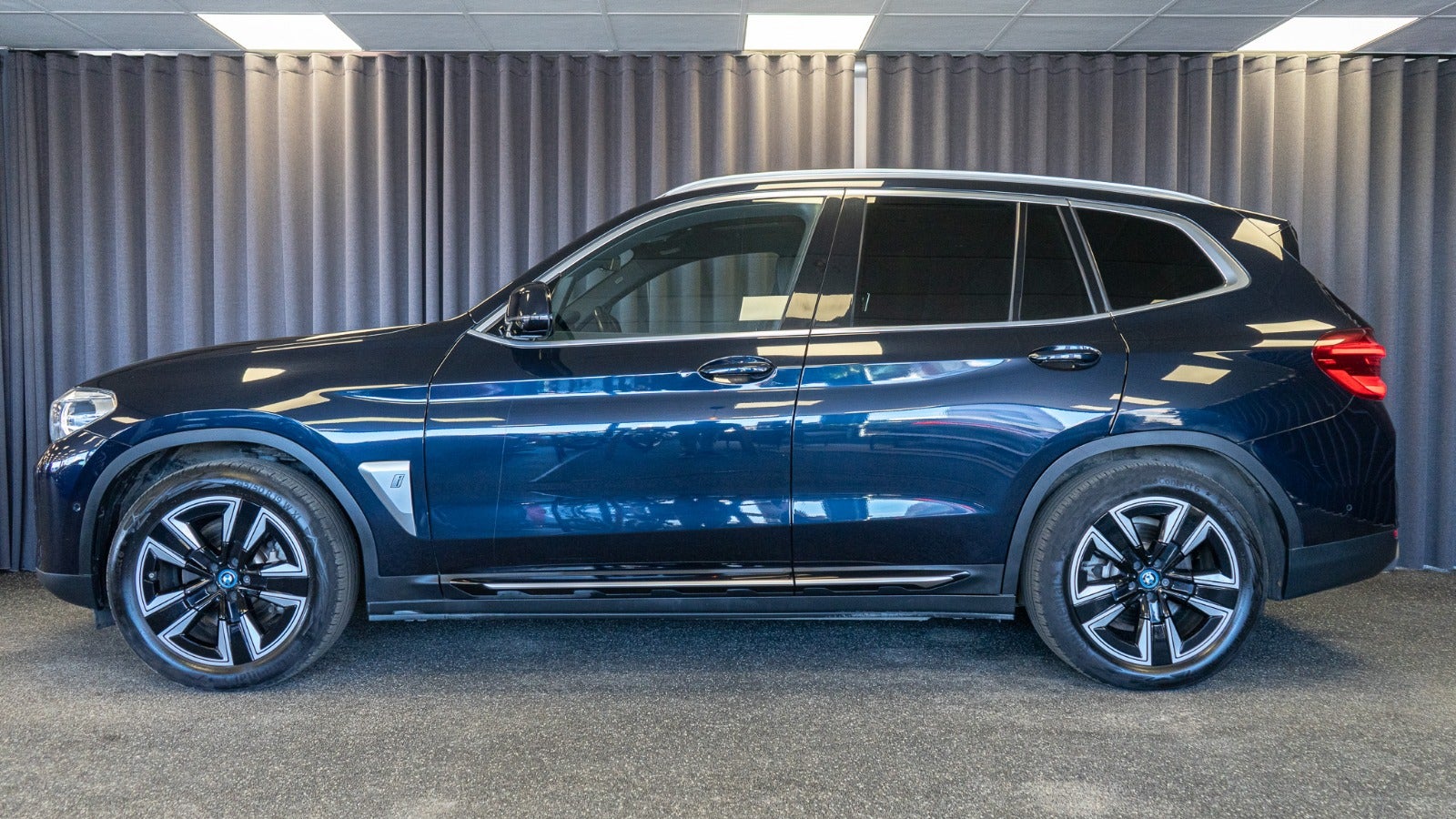 Billede af BMW iX3  Charged
