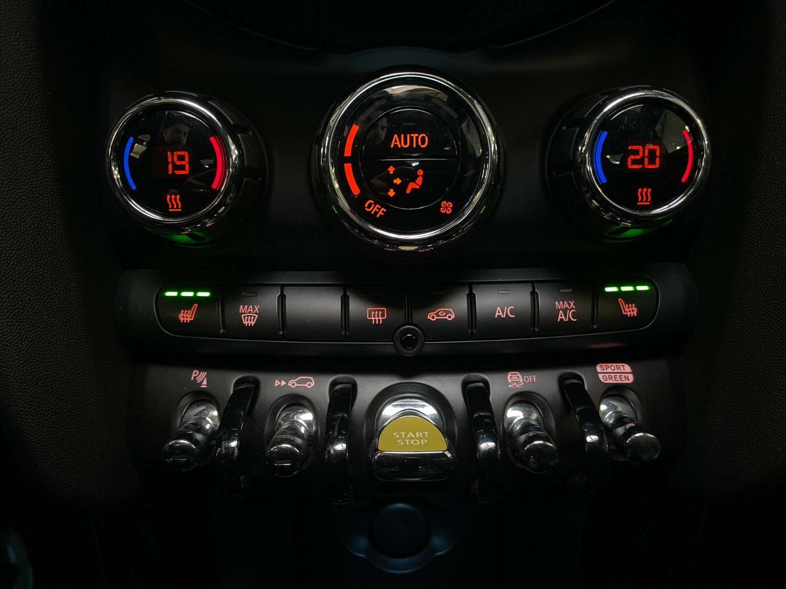 MINI Cooper SE Yours Trim