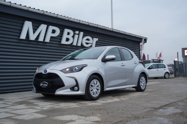 Toyota Yaris 1,5 Hybrid H3 e-CVT