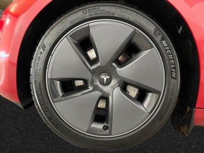 Tesla Model 3 Standard Range+ RWD