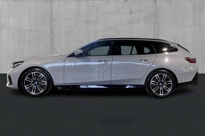 BMW i5 eDrive40 Touring M-Sport - 1
