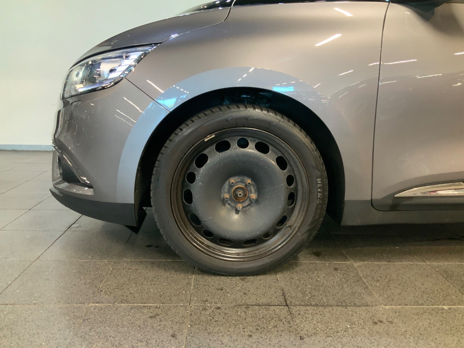 Renault Scenic IV (3/8)