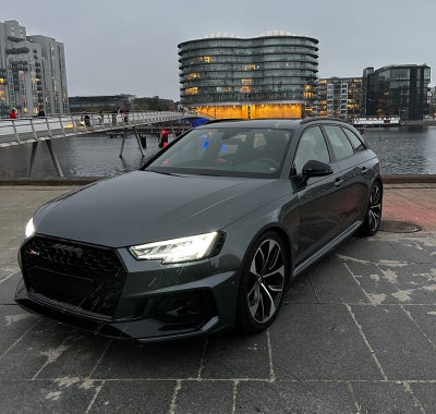 Audi RS4 2,9 TFSi Avant quattro Tiptr. 5d