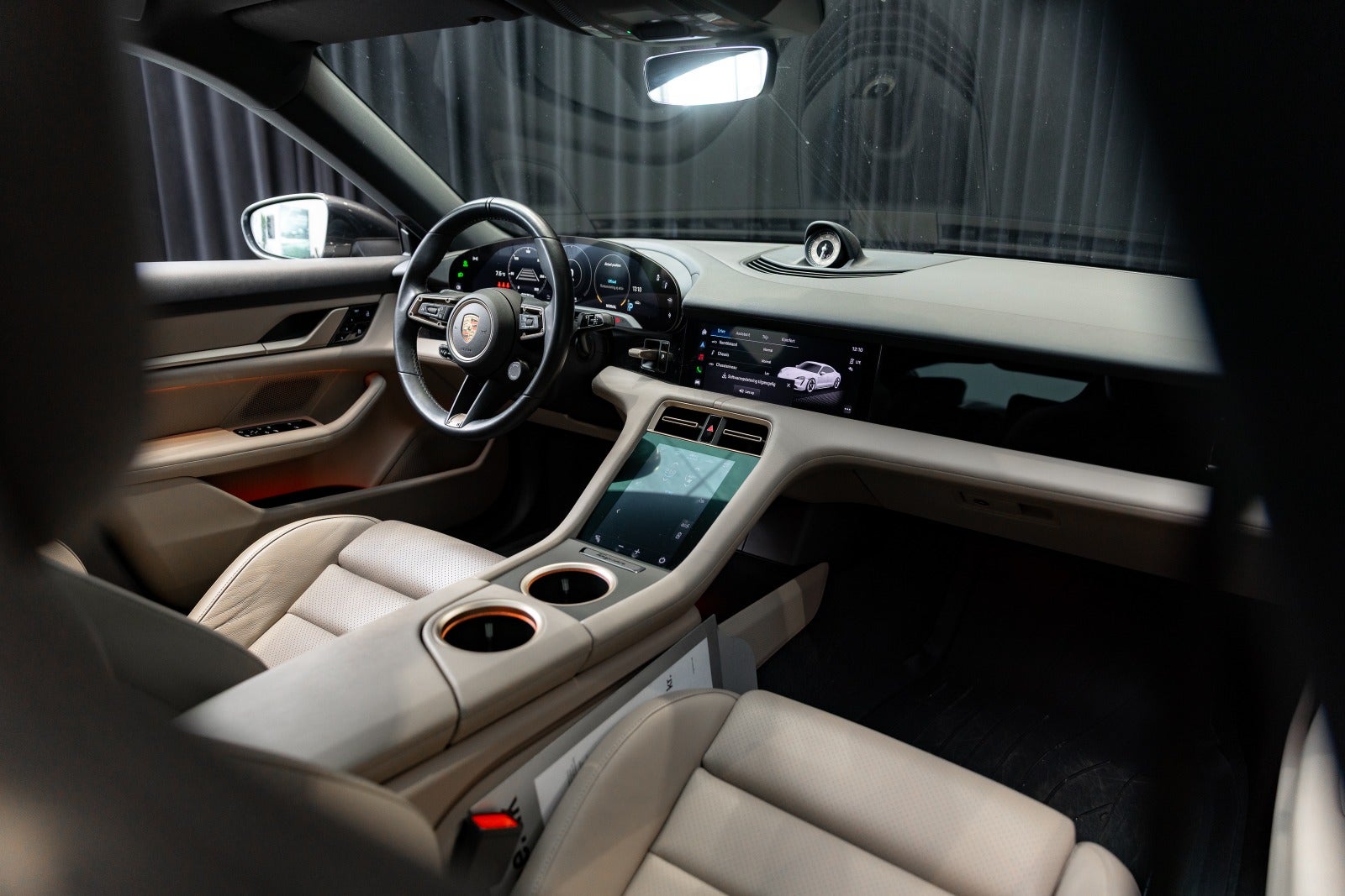 Gallery image 10 of 12