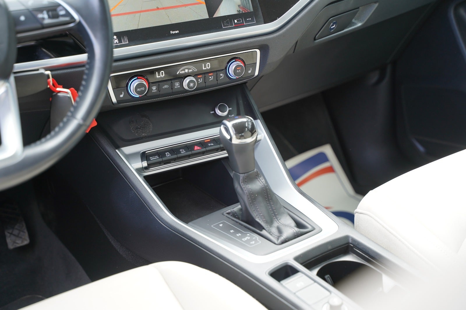 Billede af Audi Q3 35 TFSi Advanced Prestige S-tr.