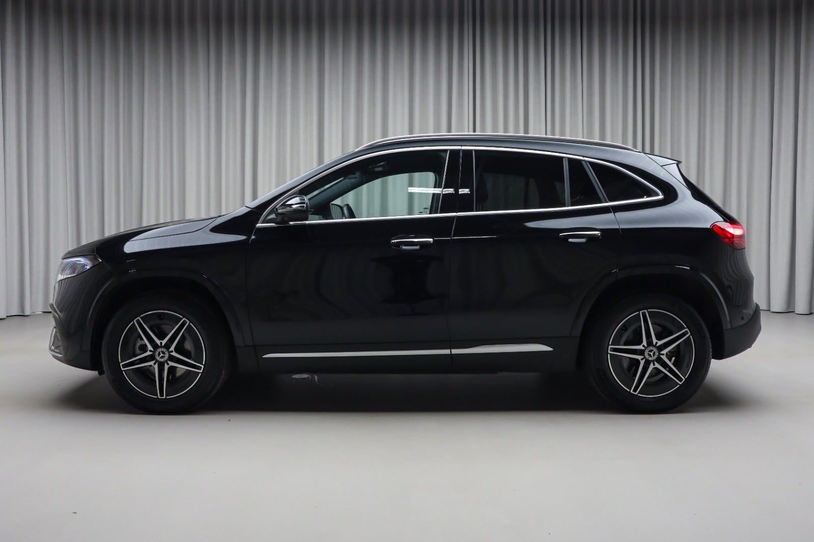Mercedes-Benz EQA 250+ (6/8)