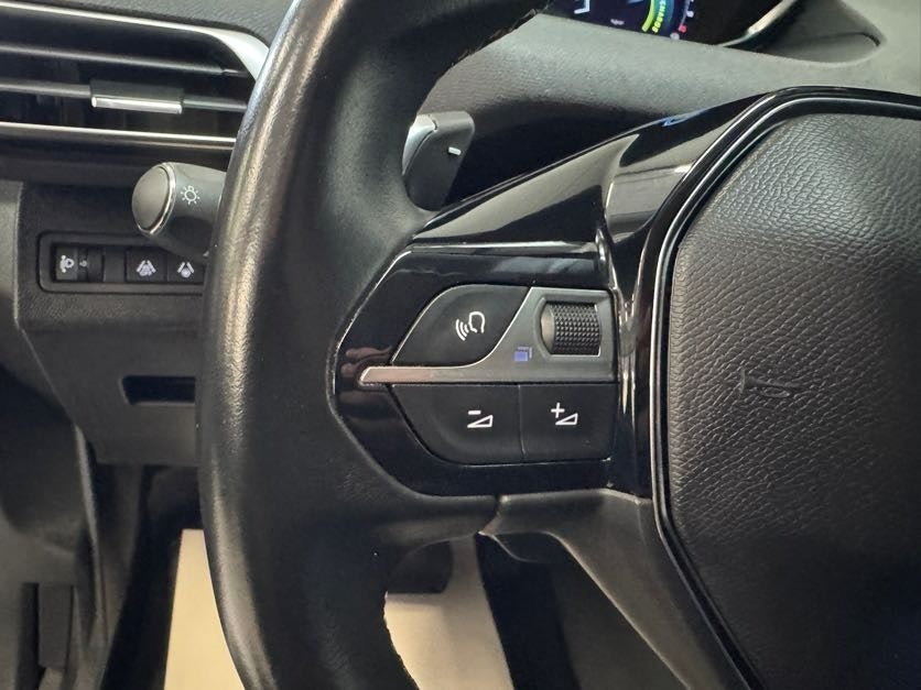 Peugeot 3008 Hybrid First Selection EAT8