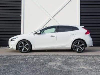 Volvo V40 2,0 T4 190 R-Design 5d