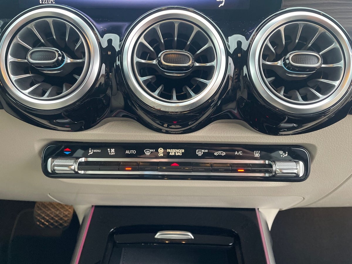 Mercedes EQB250+ Progressive billede 15