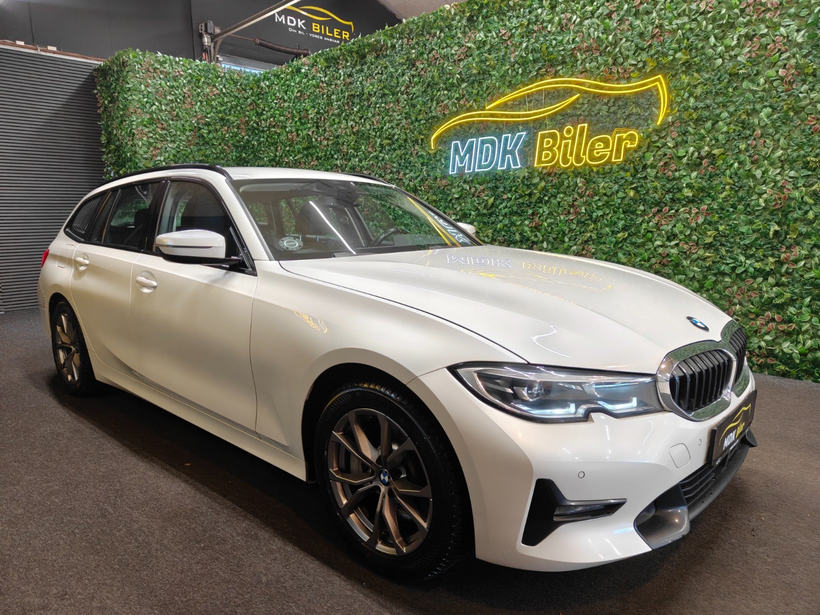 Billede af BMW 330e 2,0 Touring Sport Line aut.