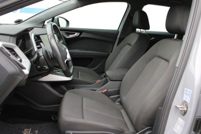 Audi Q4 e-tron Attraction Van