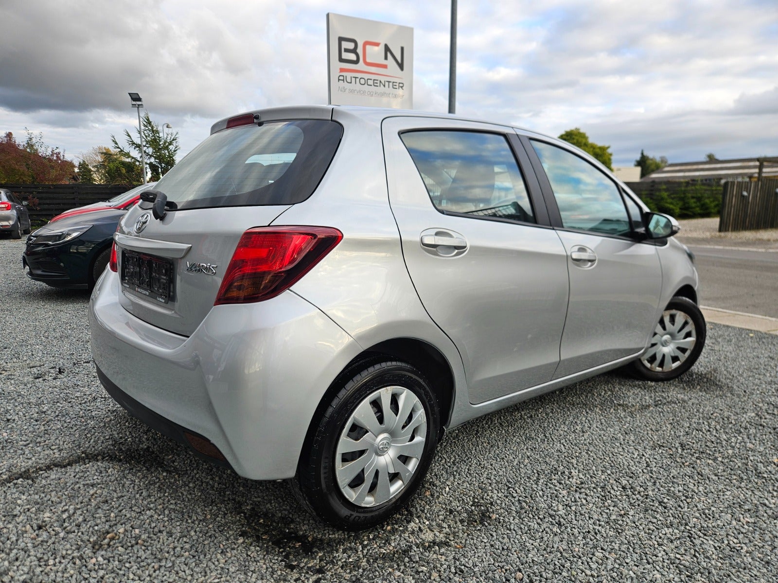 Billede af Toyota Yaris 1,0 VVT-i T2 Komfort
