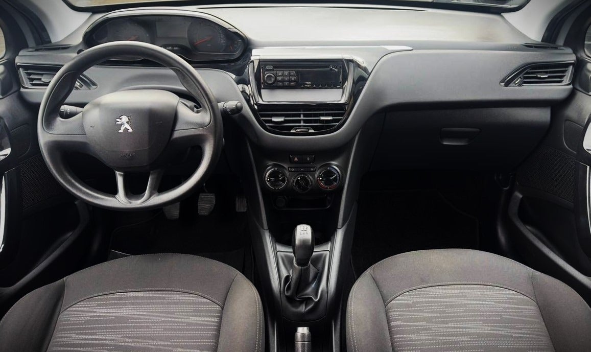 Peugeot 208 2013