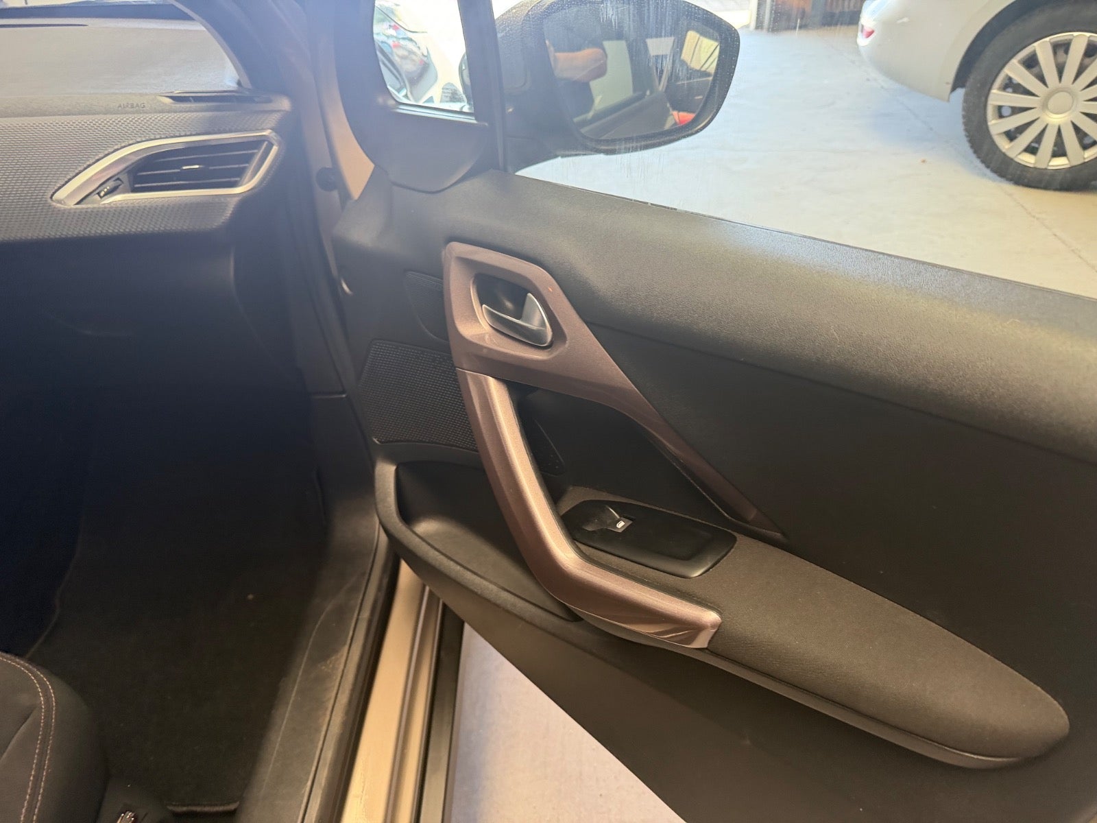 Peugeot 2008 VTi 82 Active - billede 9