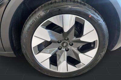 Ford Explorer Premium Extended Range