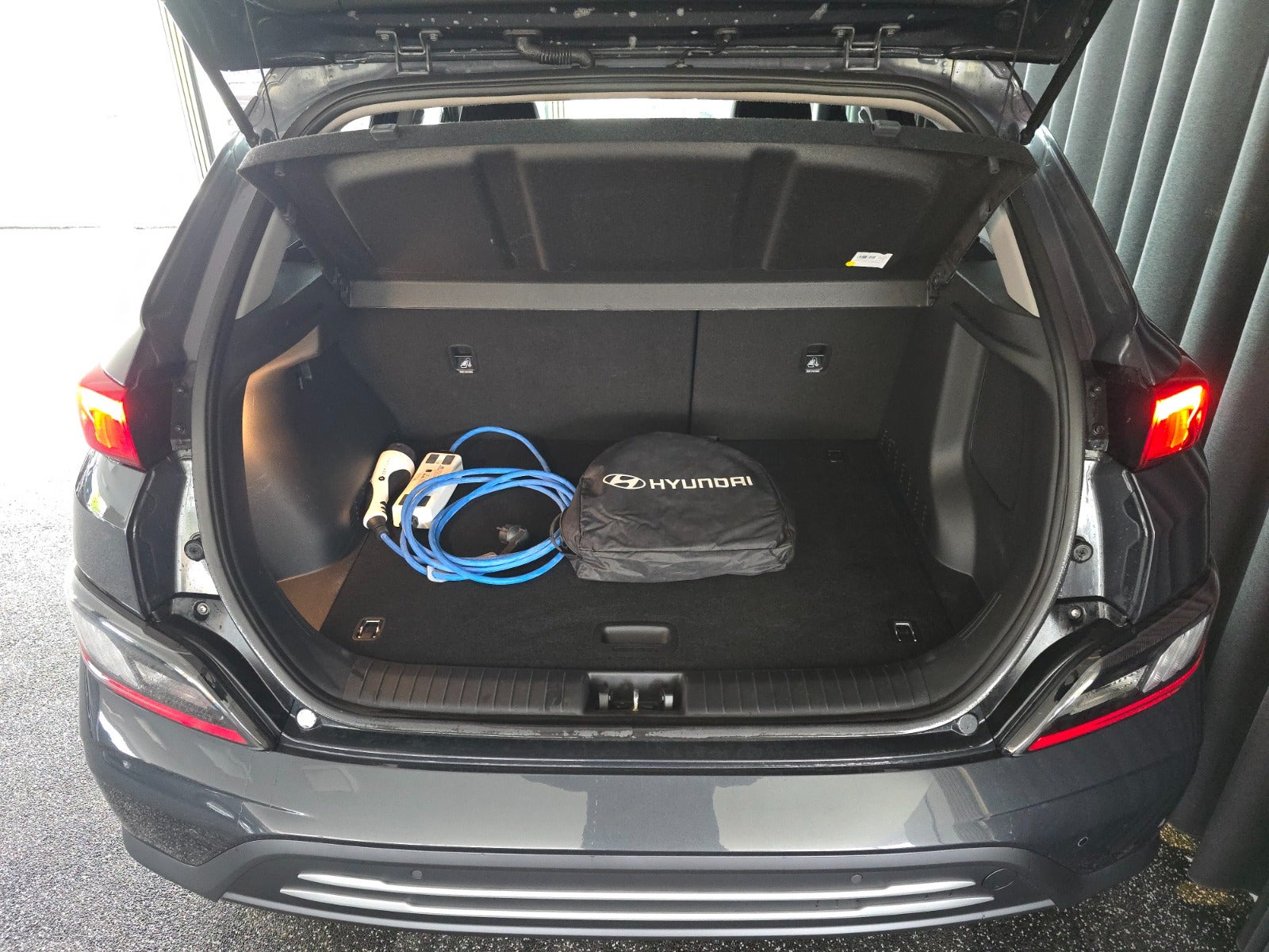 Hyundai Kona EV Trend