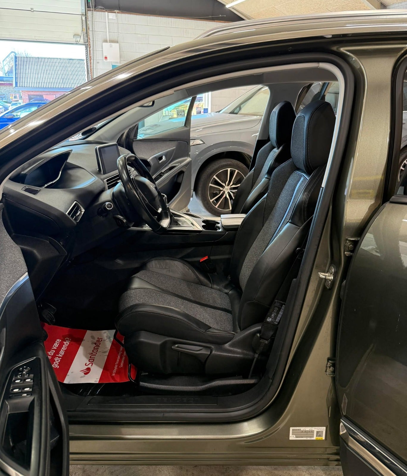 Billede af Peugeot 5008 1,5 BlueHDi 130 Allure 7prs