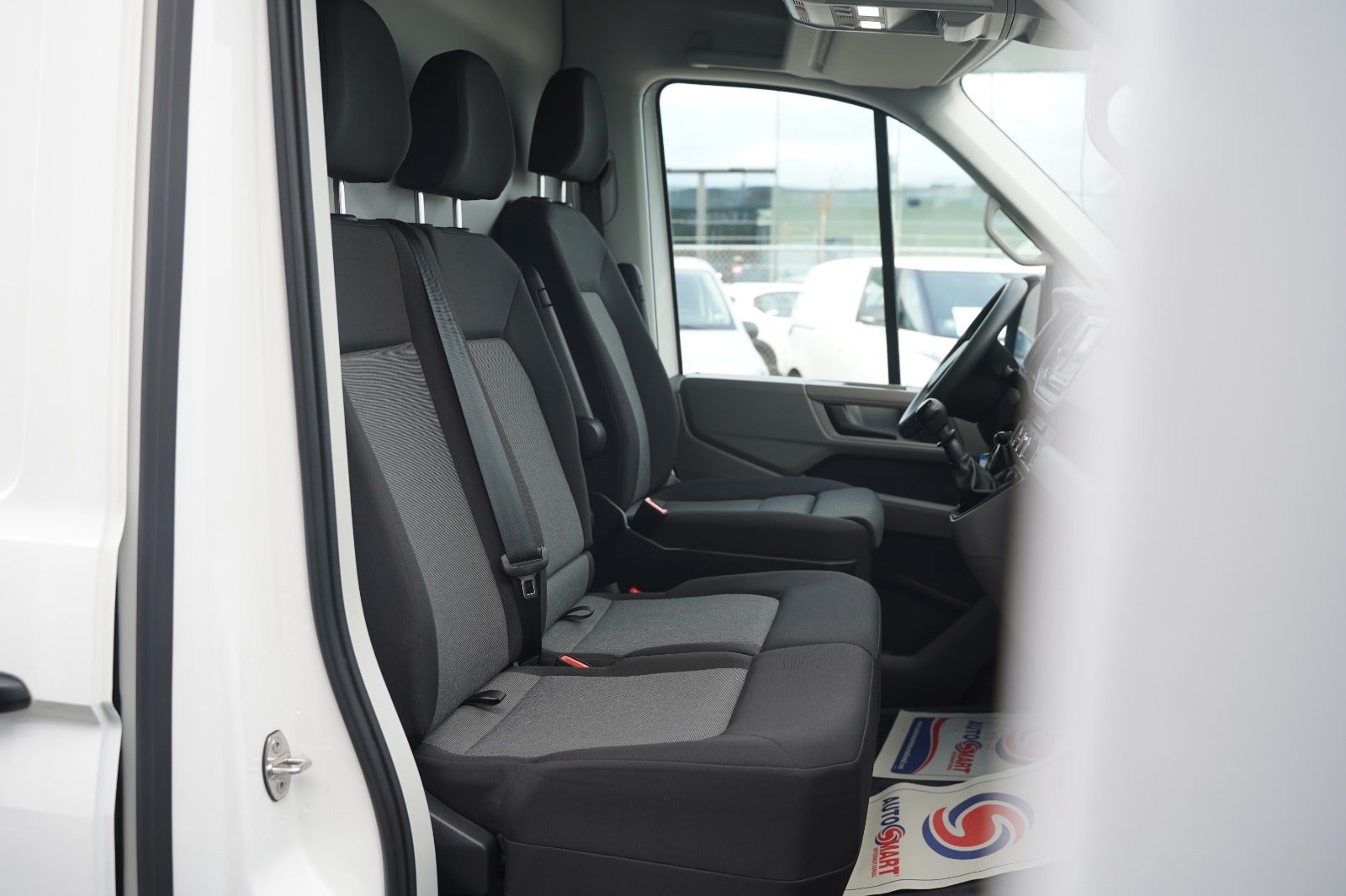 Billede af VW Crafter 35 2,0 TDi 140 Kassevogn L3H2