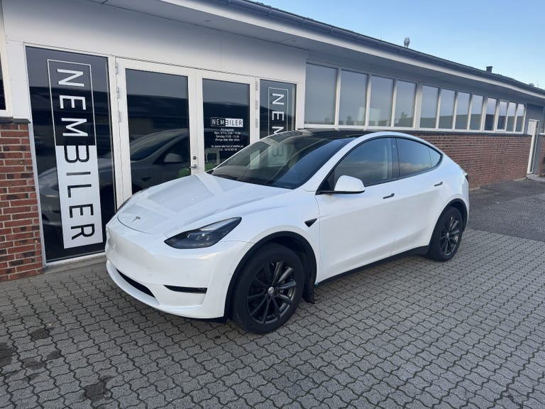Tesla Model Y Long Range AWD