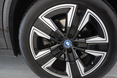 BMW iX3 Charged M-Sport