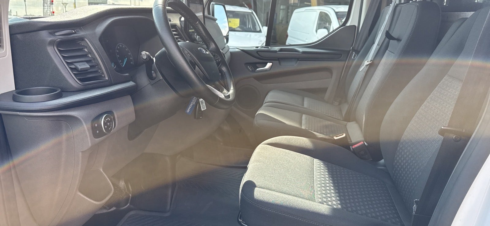 Billede af Ford Transit Custom 320S 2,0 TDCi 130 Trend aut.
