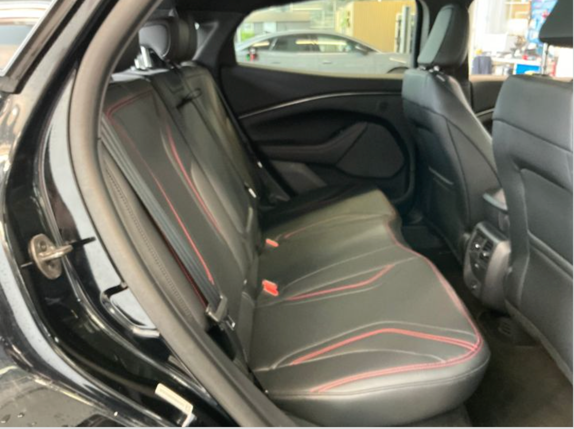 Billede af Ford Mustang Mach-E 70 Premium Standard Range AWD