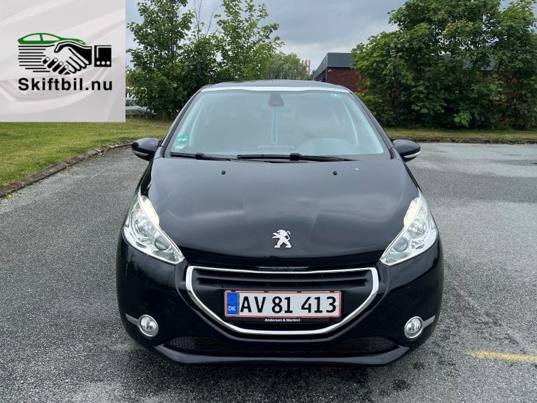 Peugeot 208 VTi Allure Sky