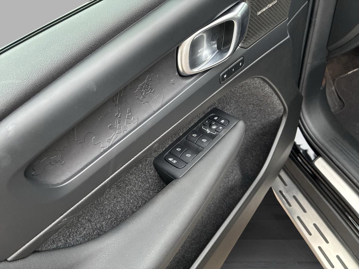 Volvo EX40 Extended Range Black Edition billede 14