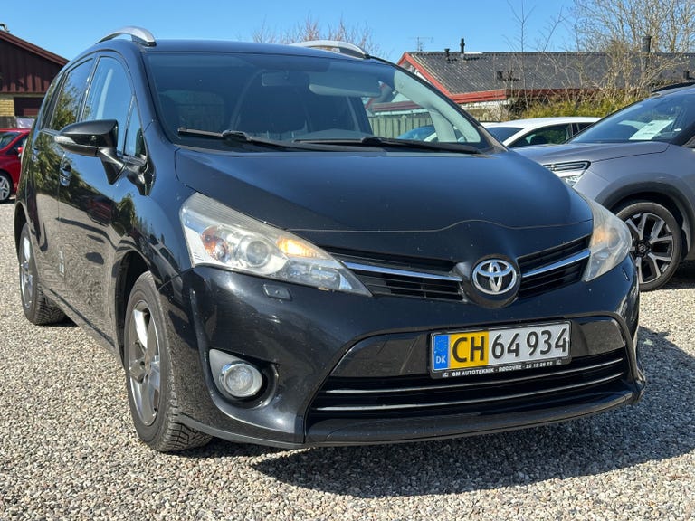 Toyota Sportsvan D-4D T2 Touch