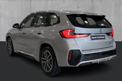 BMW iX1 eDrive20 M-Sport - 2