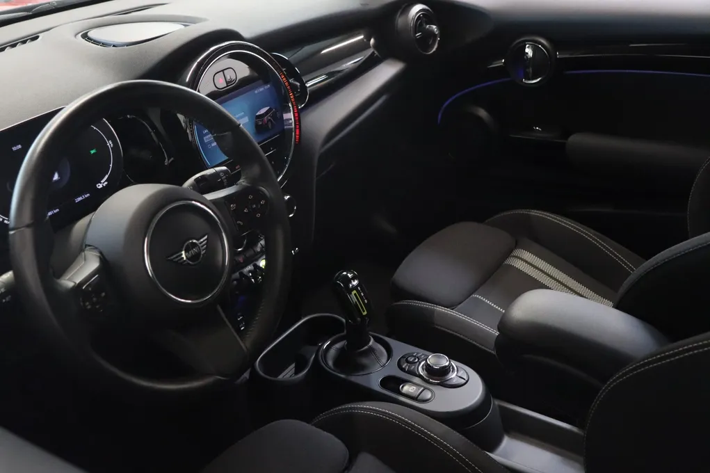 MINI Cooper SE Classic Trim