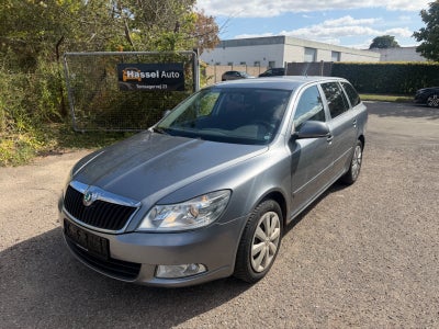 Skoda Octavia 1,6 TDi 105 Ambiente Combi 5d